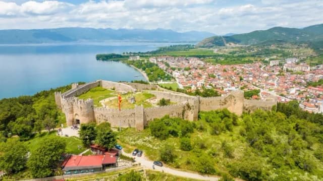 Jezioro Ochrydzkie w Macedonii: atrakcje, historia i praktyczne porady dla turystów